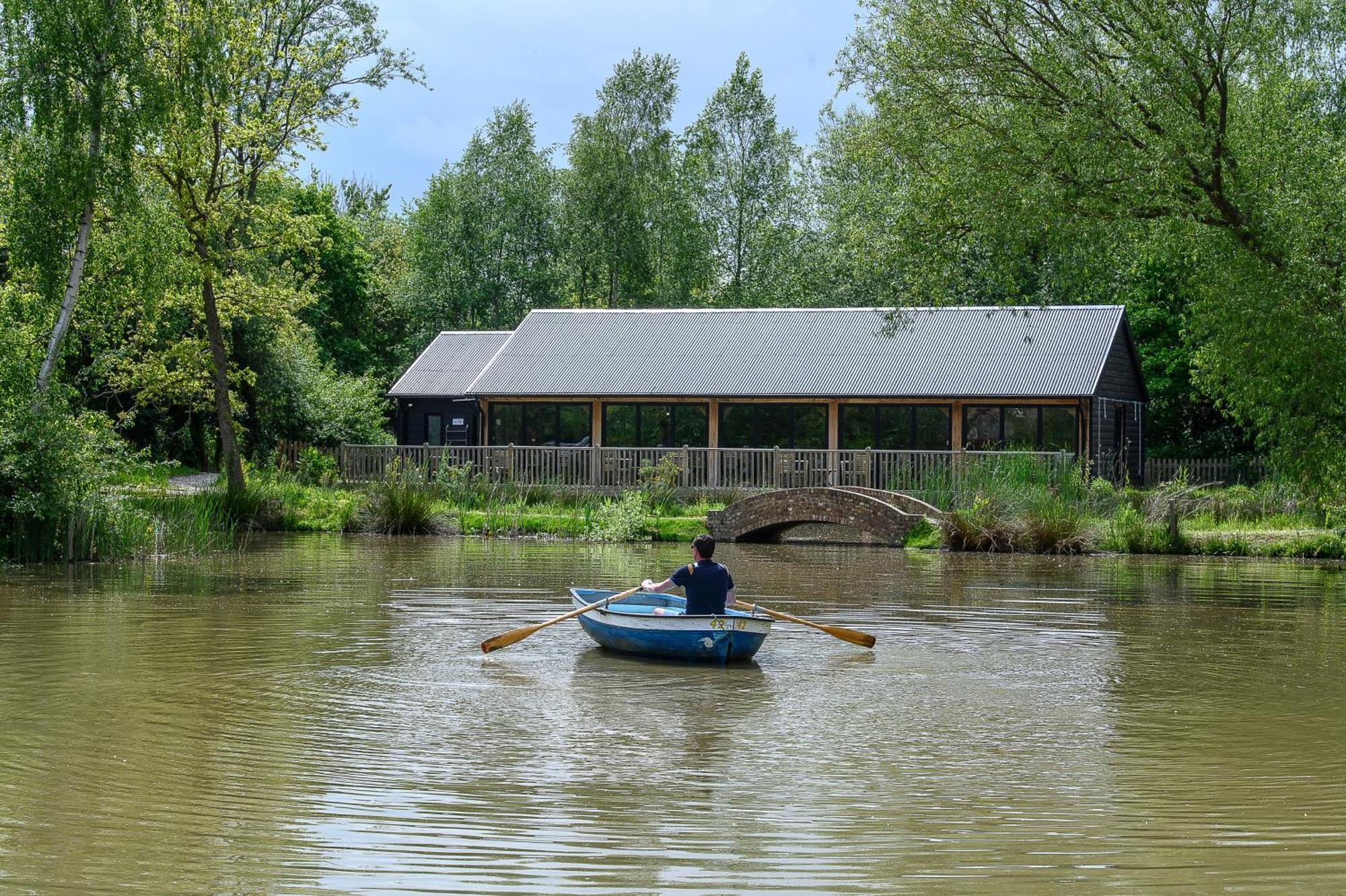 Wavehorne Vineyard Oast Sleeps 25ヴィラ エクステリア 写真