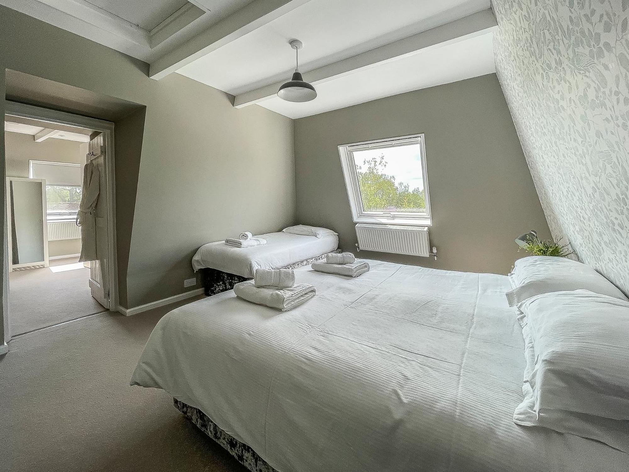 Wavehorne Vineyard Oast Sleeps 25ヴィラ エクステリア 写真